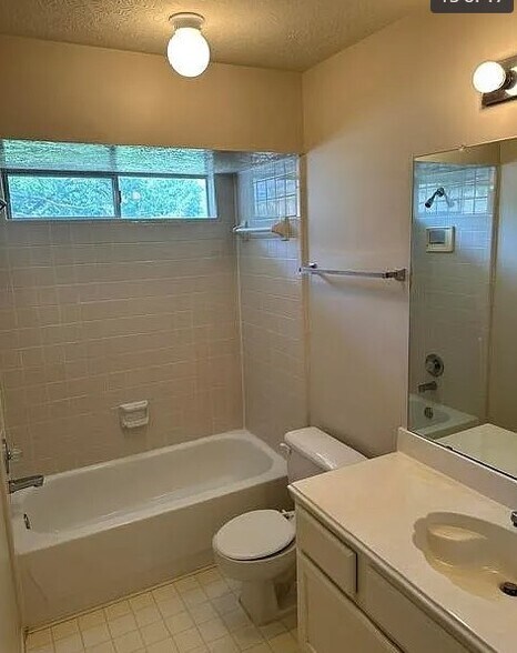 Building Photo - 3410 Amber Forest Dr