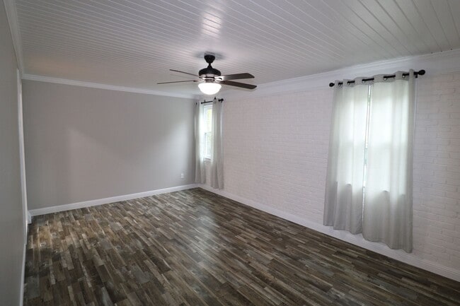 Building Photo - 2832 Monticello Dr