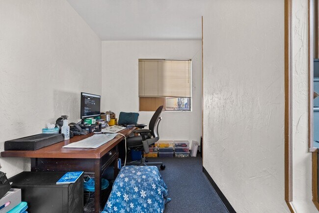 Building Photo - 149 Cottage St