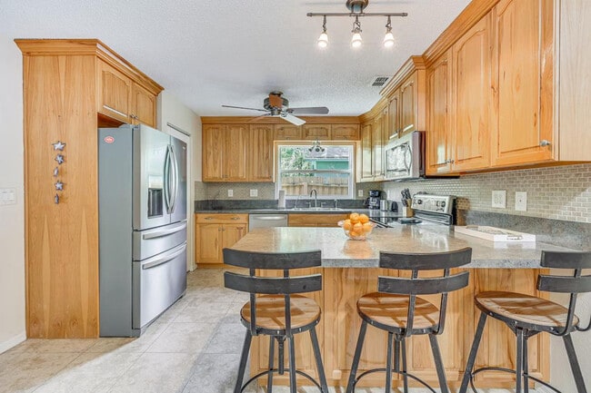 Building Photo - 10444 Copperwood Dr