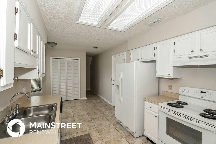 Building Photo - 6970 Tree Frog Ct