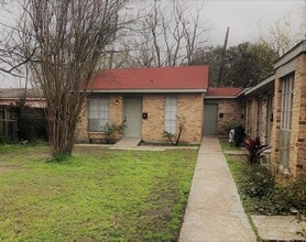 Building Photo - 6815 Beachwood St