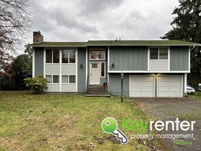Building Photo - Shared Split level 3 Bed 2 Bath Upstairs Unit with Modern Upgrades Close to JBLM!