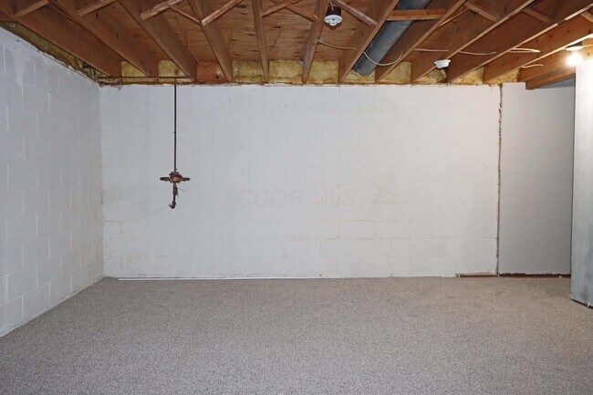 Building Photo - 5740 Vestry Ct