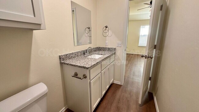 Building Photo - 11417 N University Ave