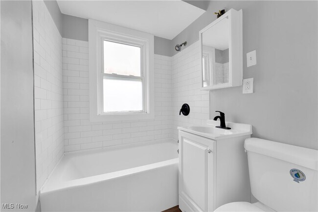 Building Photo - 5255 E 115th St