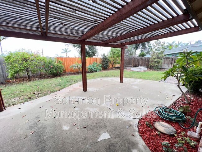 Building Photo - 3931 Genine Dr