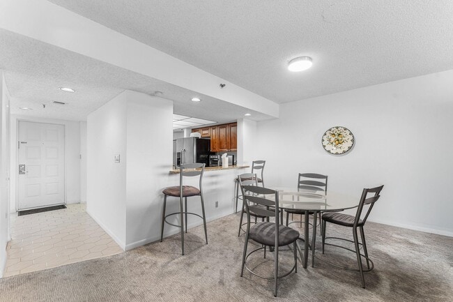 Building Photo - 6662 Boca Del Mar Dr