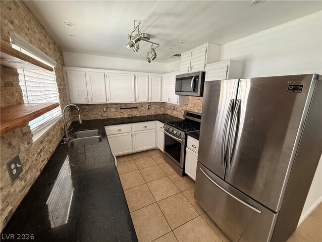 Building Photo - 2372 Beaver Bay Ct