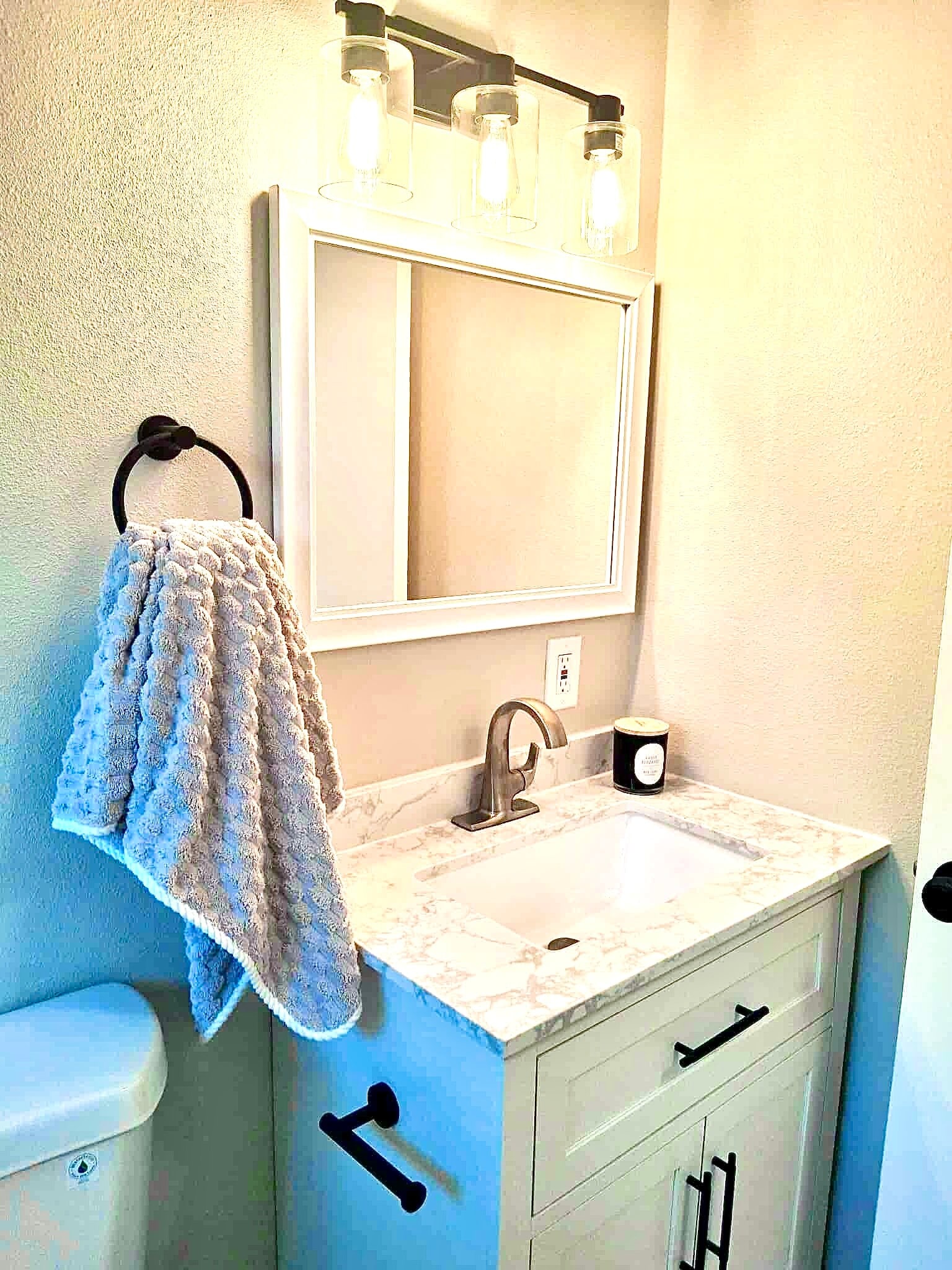 Building Photo - 1164 Franzel Rd