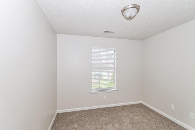 Building Photo - 1118 Cross Wood Ln