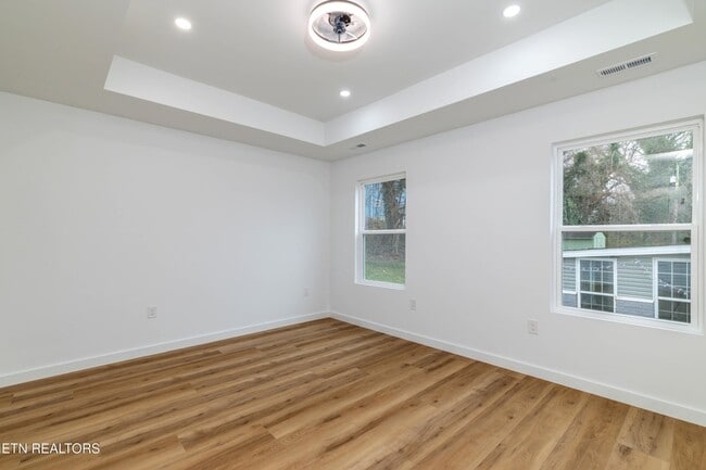 Building Photo - 3412 Ashland Ave