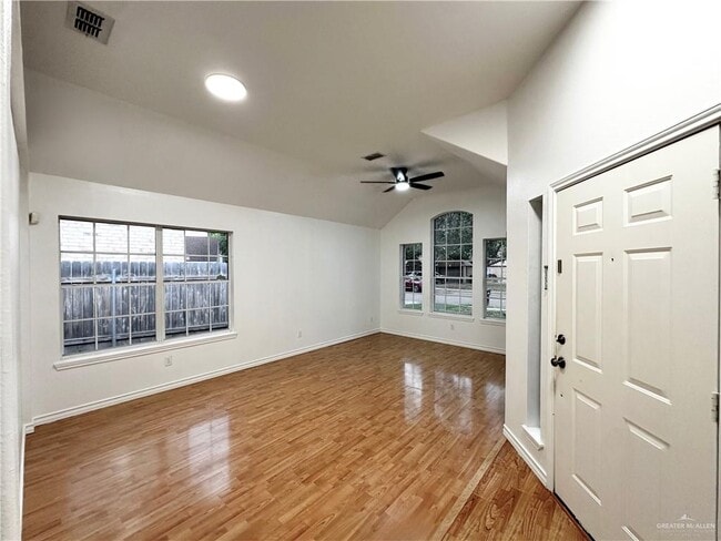 Building Photo - 19 N 47th St