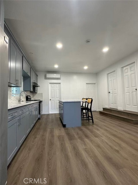 Building Photo - 3044 Hodges Ave