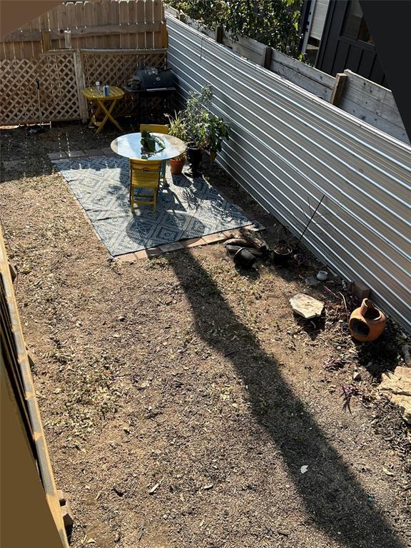 Building Photo - 613 Brentwood St