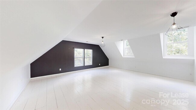 Building Photo - 5229 Mt Holly-Huntersville Rd