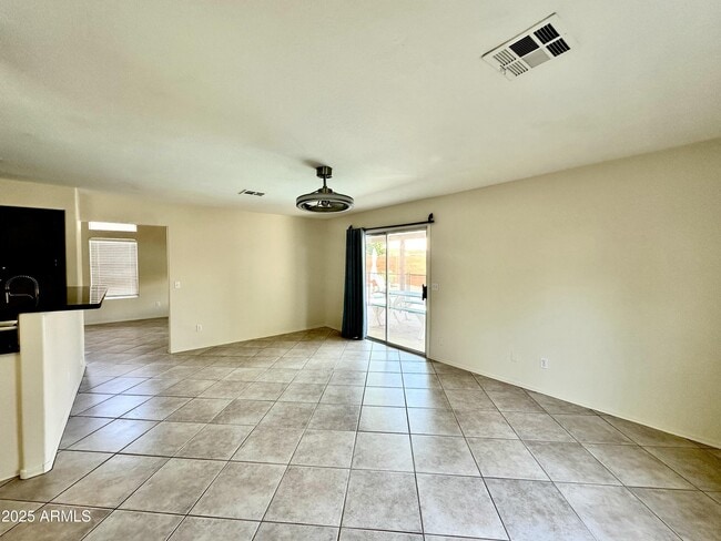 Building Photo - 4708 E Thunderhill Pl