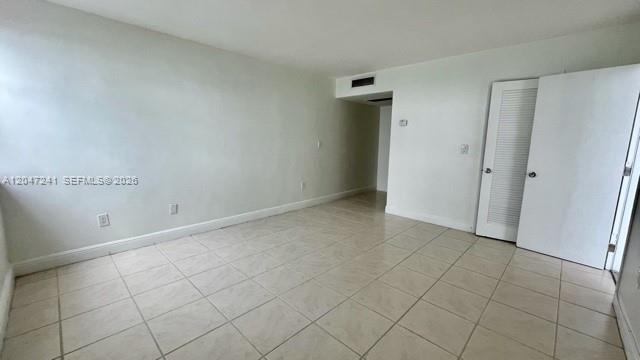 Building Photo - 6450 Collins Ave
