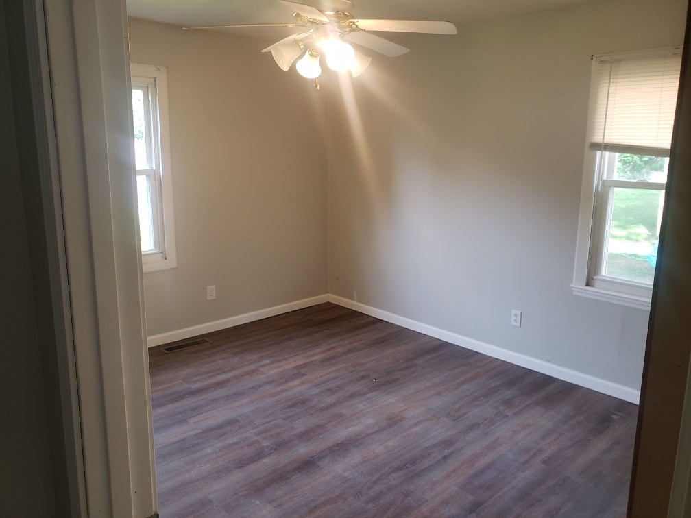 Building Photo - 22 Steeplechase Dr