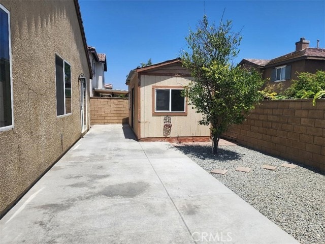 Building Photo - 5492 Harmony Dr
