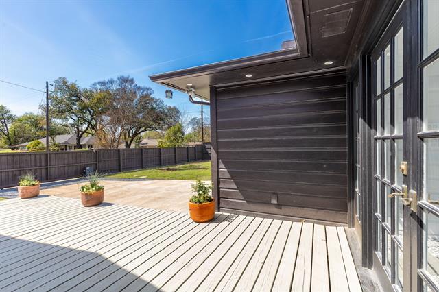 Building Photo - 9929 Gooding Dr