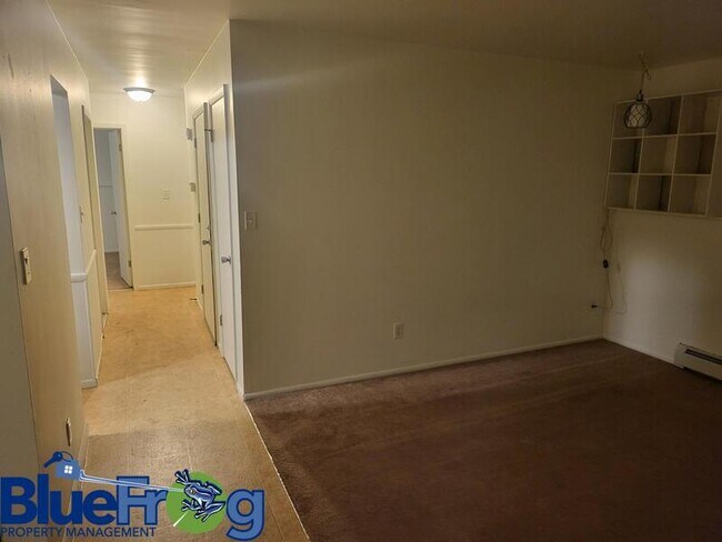 Building Photo - 412-414 N St Bernard Dr