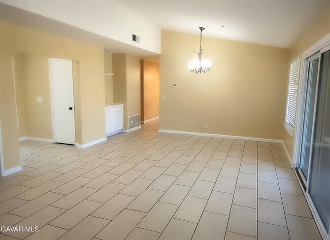 Building Photo - 37734 Tackstem St