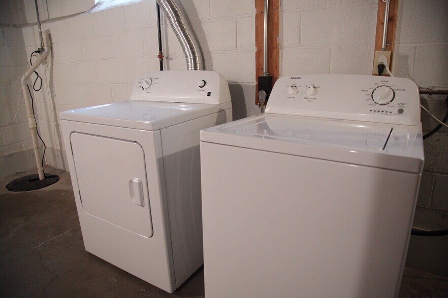 Basement - Laundry - 2411 Fortune Avenue