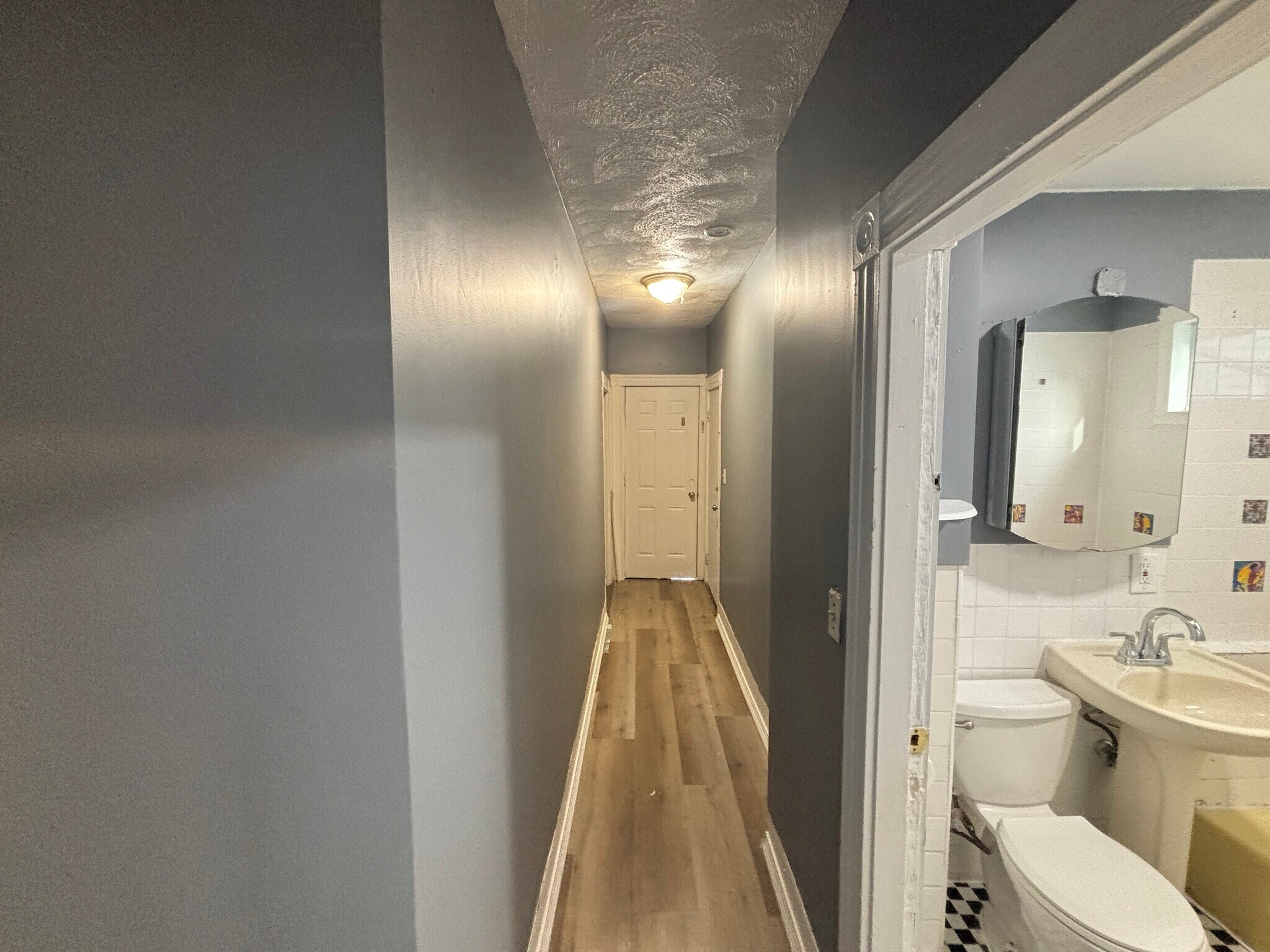 Hallway to front patio - 29 Derby St