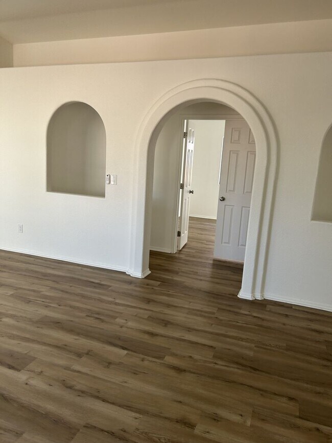 Building Photo - Unfurnished single story home in Villa Santa Rita Best Kept Secret.