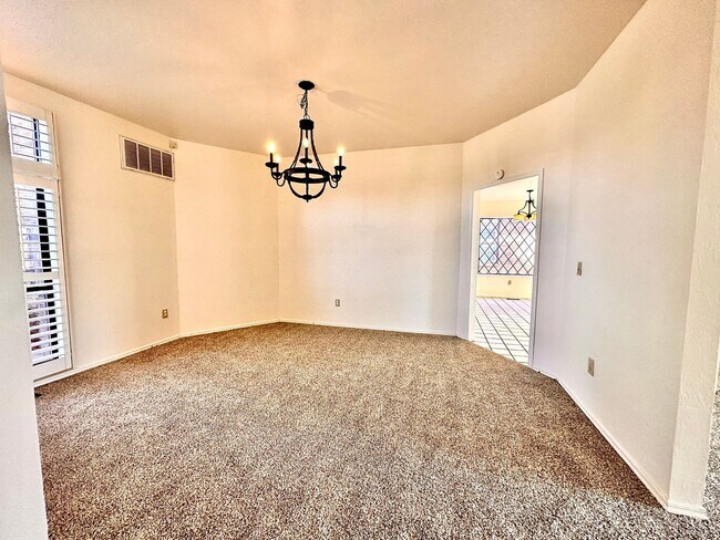 Building Photo - Spacious 4 Bed in Deer Creek - Move in Deposit-Free!(If Qualified)