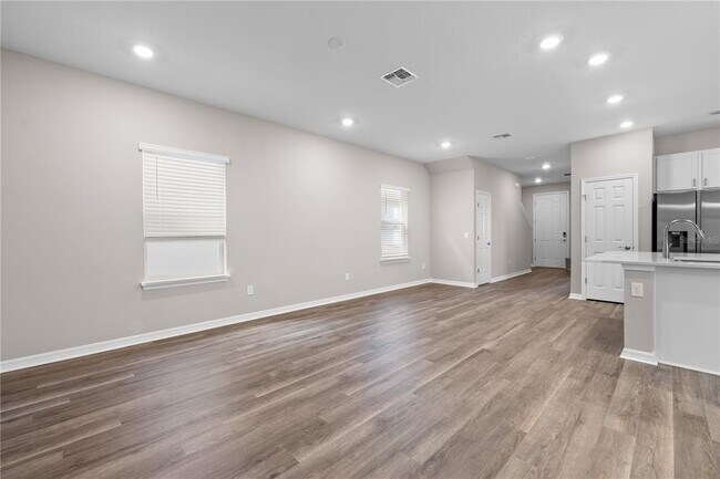 Building Photo - 551 Windy Willow Wy
