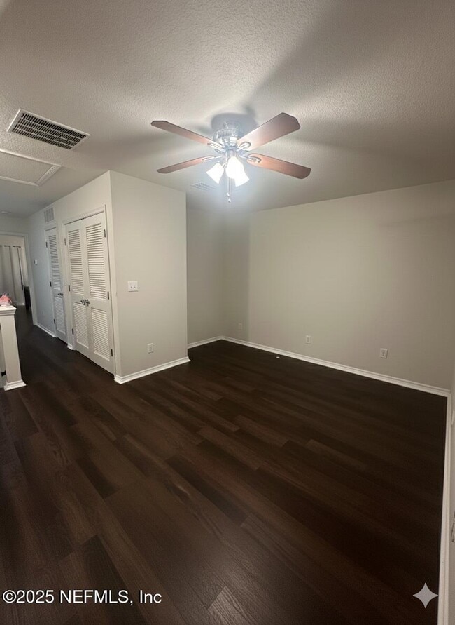 Building Photo - 5933 Bartram Village Dr