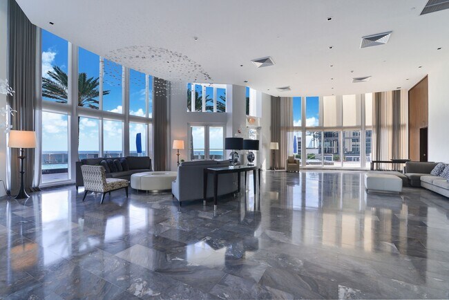 Building Photo - 17201 Collins Ave