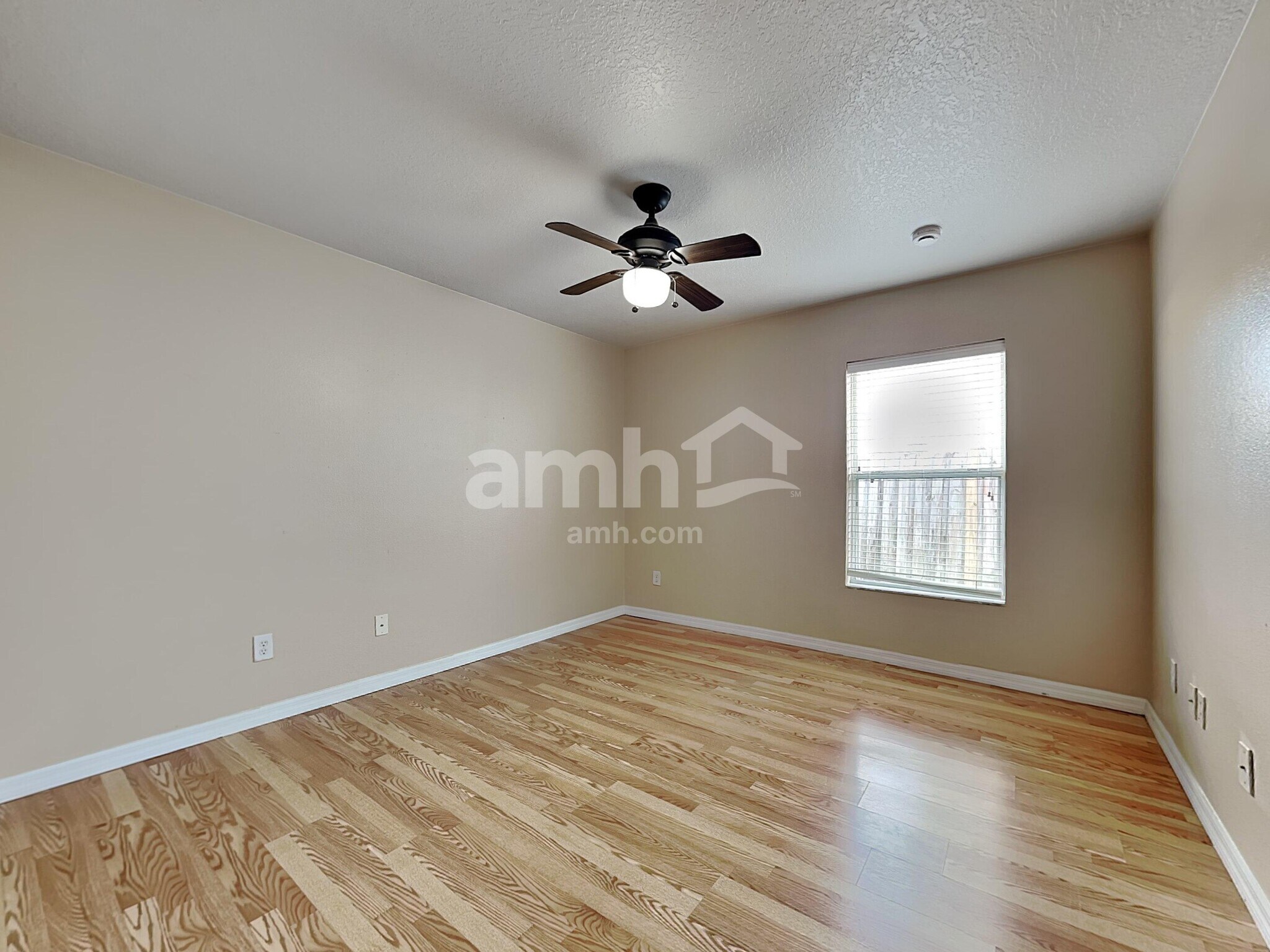 Building Photo - 31015 Mandolin Cay Ave