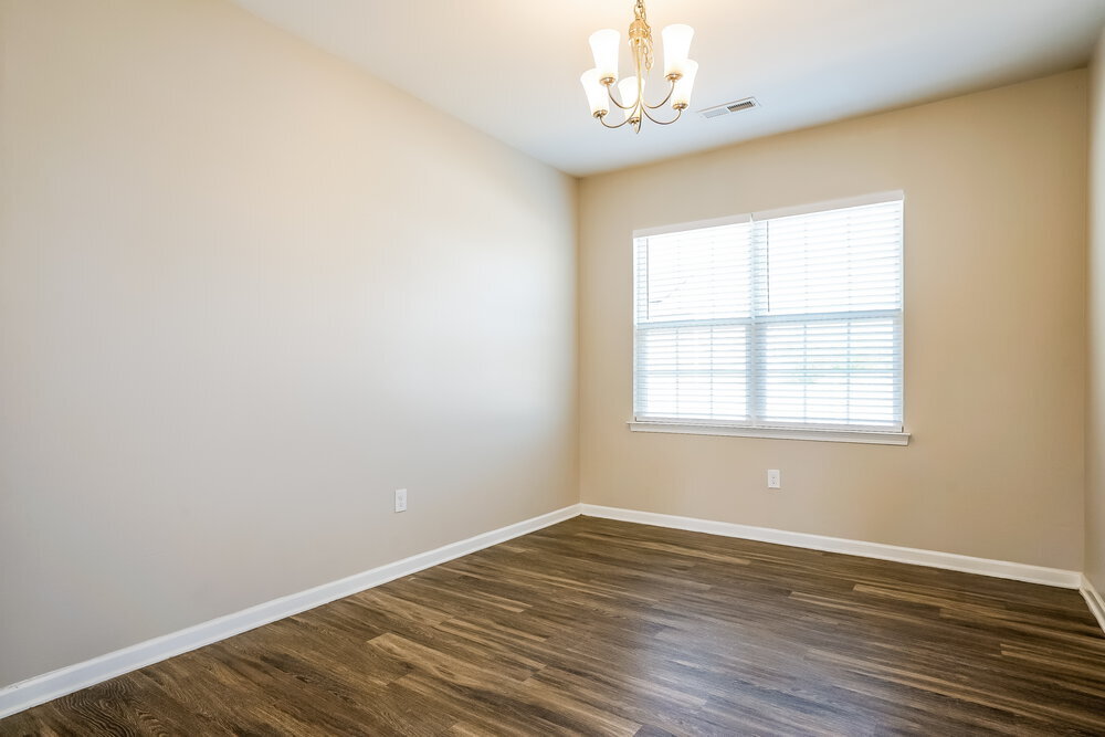 Building Photo - 21 Relict Dr