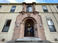 Building Photo - Must See Downtown San Jose End-Unit 2 Bedroom Condo with 2 Ensuite Bathrooms