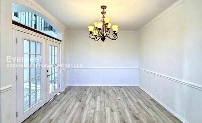 Building Photo - PROMO: Get $500 OFF the first month’s rent when you sign the lease today! / 4 Bed/2.5 Bath Home w...