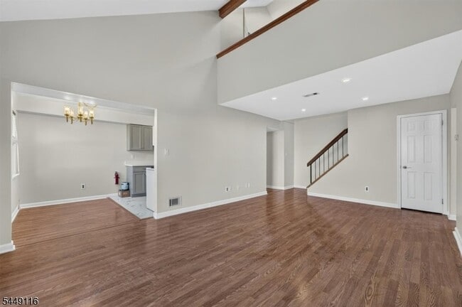 Building Photo - 94 Beverly Hl Ter