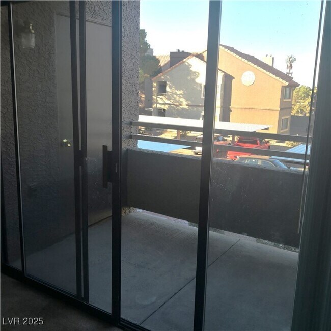 Building Photo - 5026 S Rainbow Blvd