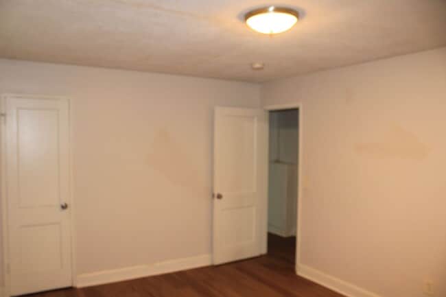 Building Photo - Midtown Rental 2 Bed 1 Bath