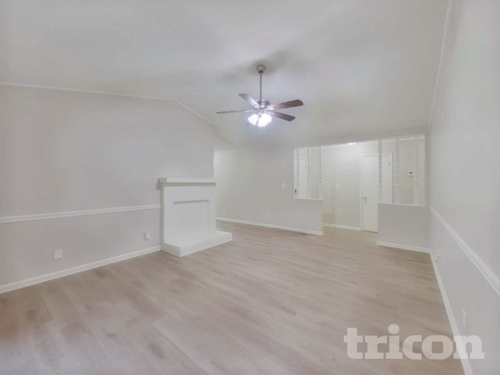 Building Photo - 6273 Branch Hill Cir