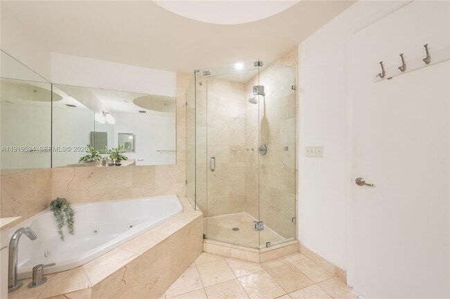 Building Photo - 3131 NE 188th St