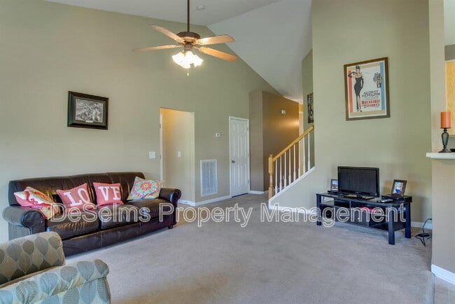 Building Photo - 2007 McCrory Pl