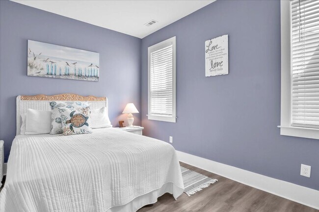 Building Photo - 302 Deer Trail