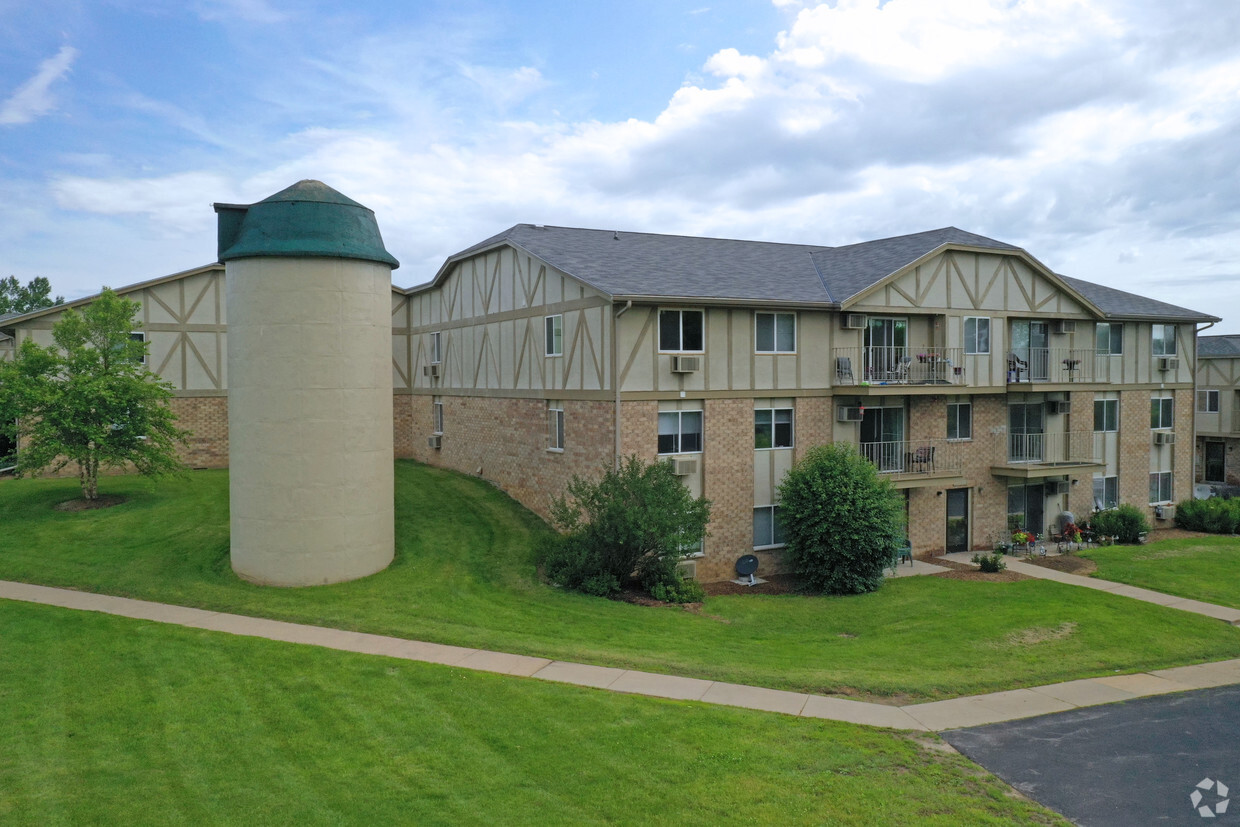 Whitnall Pointe Apartments Franklin