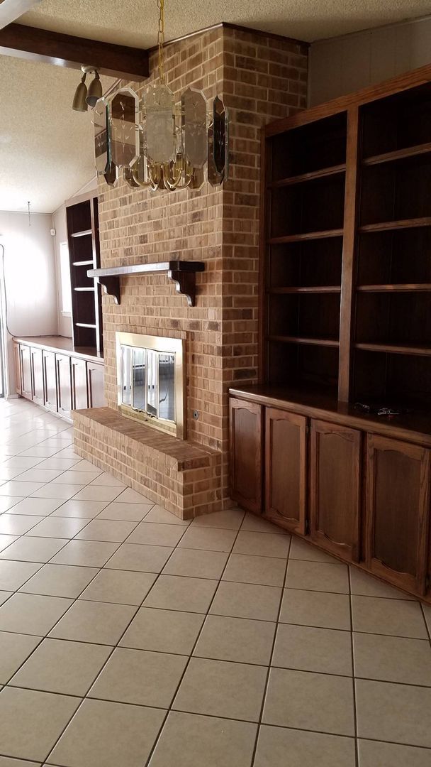 Building Photo - Home For Rent - Great Location on the Westside w/ Refrigerated Air!