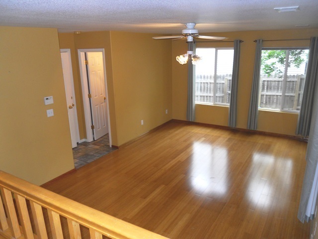 Building Photo - Three Bedroom Home in Wolf Creek, near Fox...