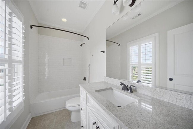 Building Photo - 5869 Chickasaw Ln