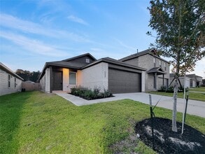 Building Photo - 31449 Moore Rd